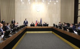 vládny kabinet rokovanie